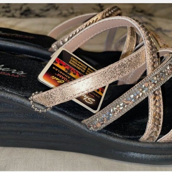 Skechers Cali Memory Foam Rumble Wave New Lassie Rose Gold Wedge Sandal Size 10 - Picture 2 of 5